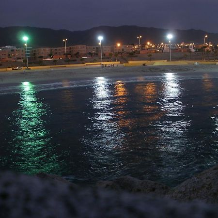 Hostal Cruz Del Pacifico อันโตฟากัสตา ภายนอก รูปภาพ